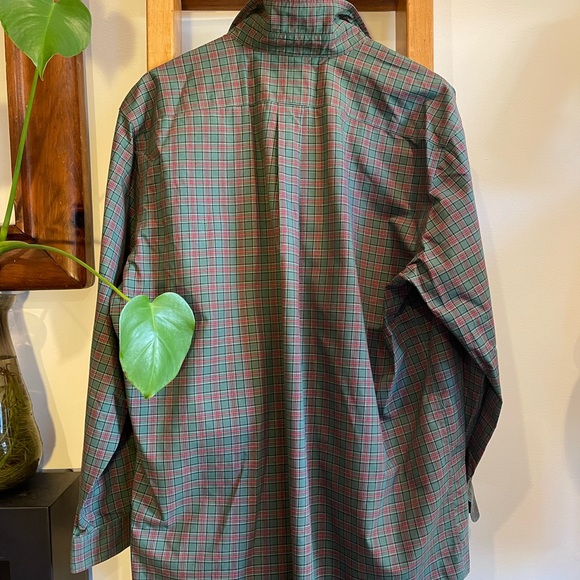 L.L. Bean SZ L Red and Green Holiday Plaid Shirt! - Picture 4 of 11